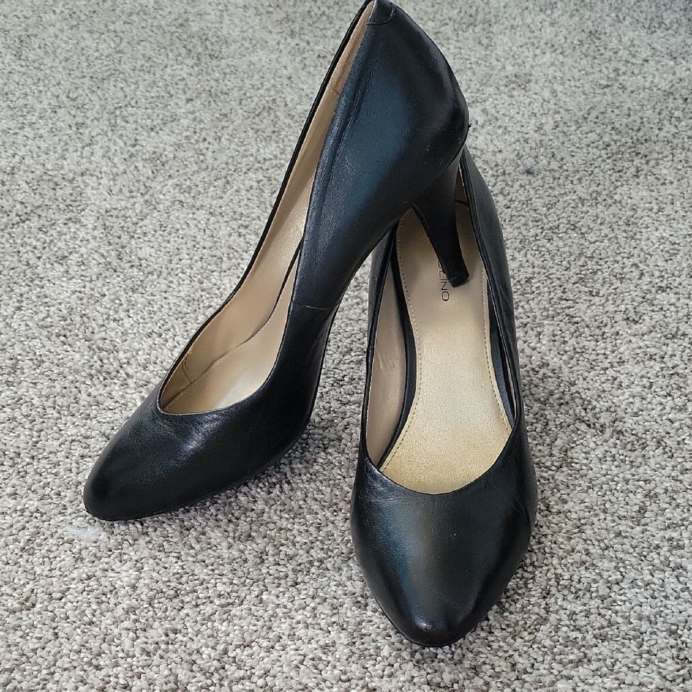 Bandolino Leather Pumps